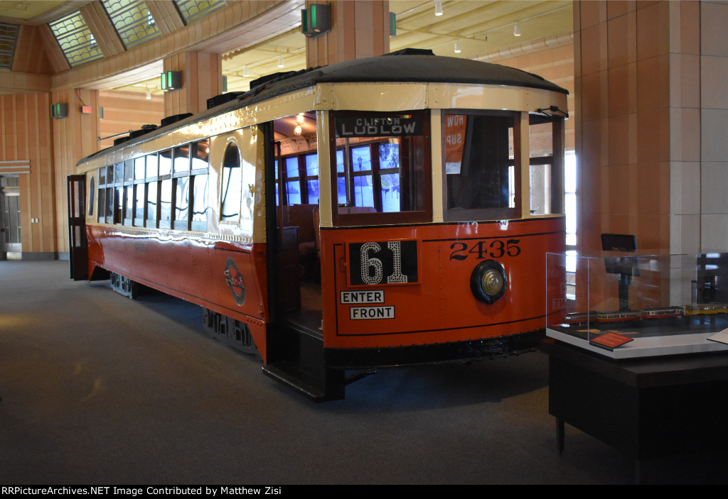 Cincinnati Street Car 2435